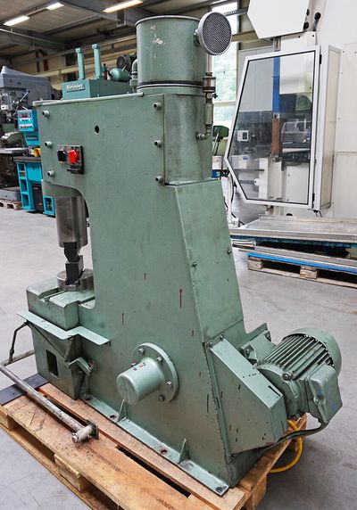 Reiter K23 - Pneumatischer Schmiedehammer