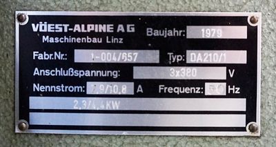 Voest-Alpine DA210/1 - Universal-Drehmaschine