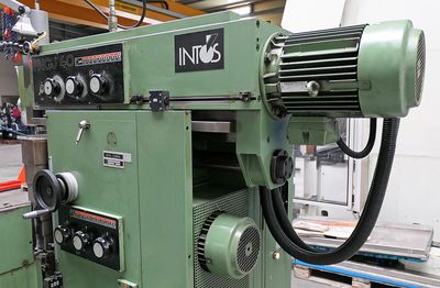 Intos FNGJ 40 - Fräsmaschine